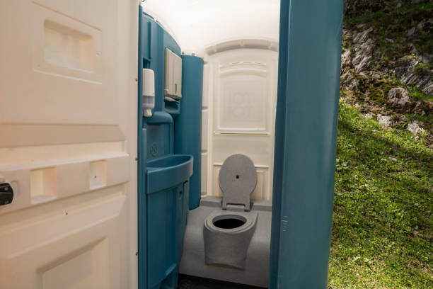 Best Luxury portable toilet rental  in Englishtown, NJ